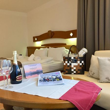 Hotel Collini Pinzolo Extérieur photo