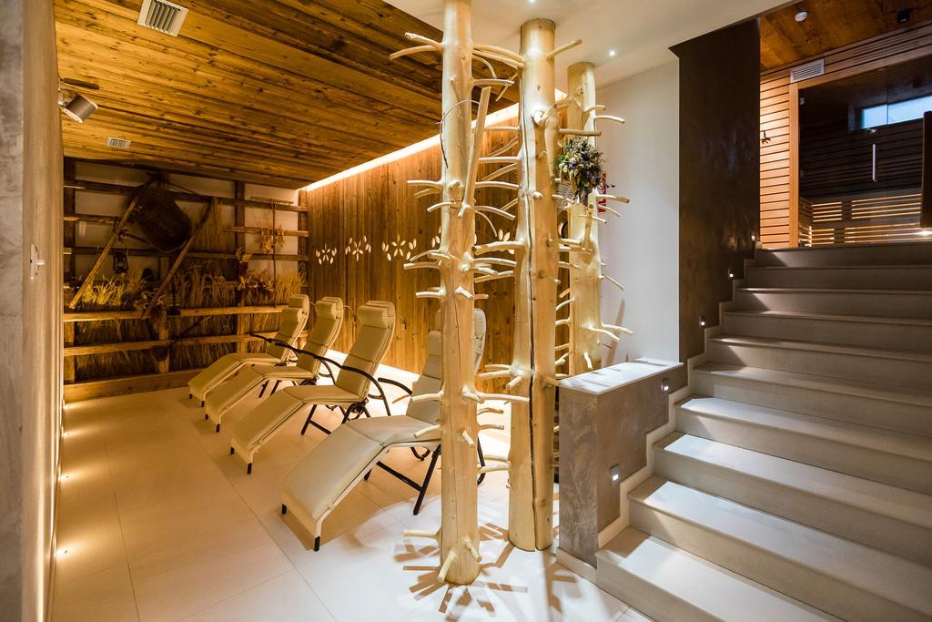 Hotel Collini Pinzolo Extérieur photo