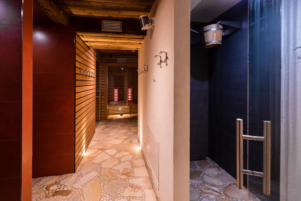 Hotel Collini Pinzolo Extérieur photo