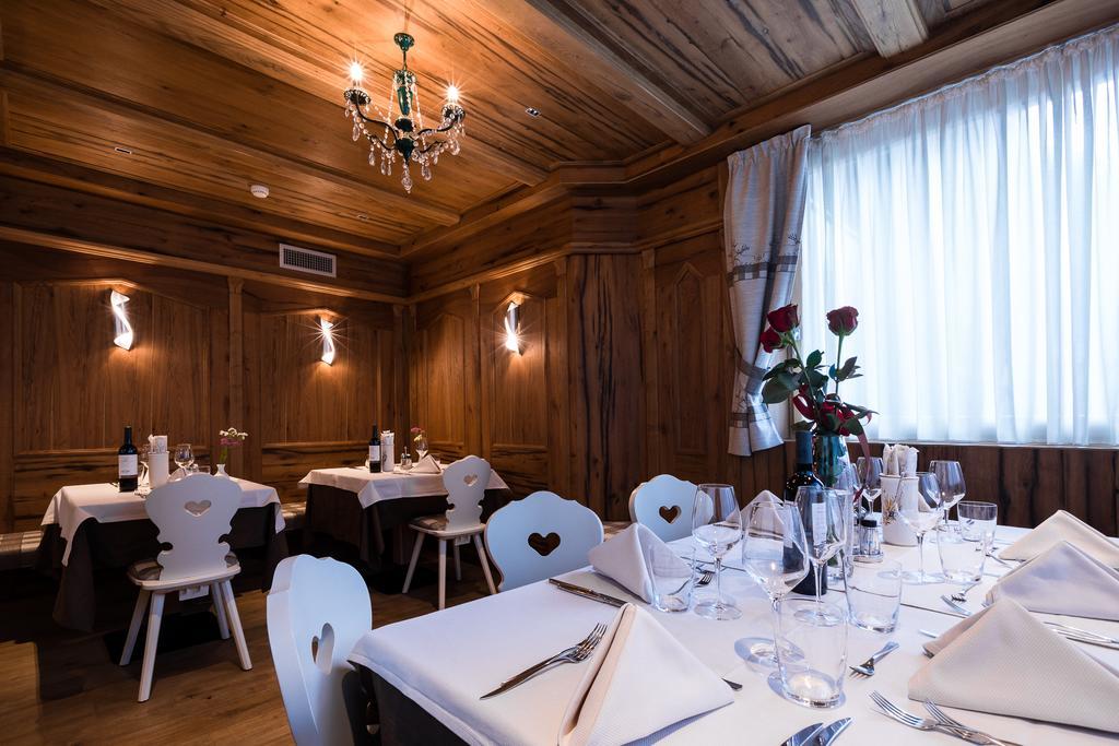 Hotel Collini Pinzolo Extérieur photo